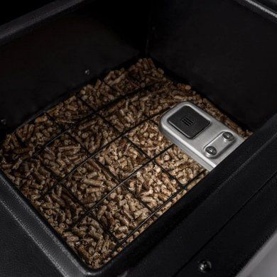 Пеллетный гриль Ironwood с WiFIRE черный Traeger TFB61RLGI