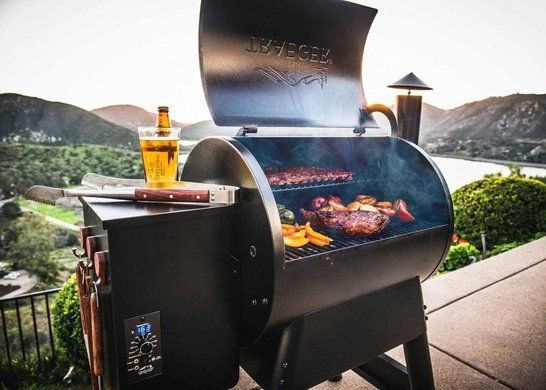 Пеллетный гриль Pro 22 Traeger TFB57PUBG