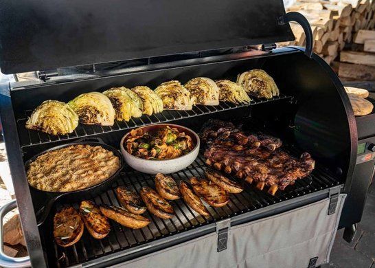 Пеллетный гриль Pro 780 с WiFIRE черный Traeger TFB78GLEC
