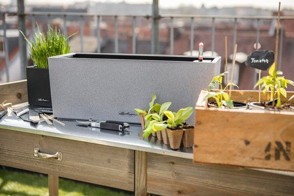 Балконное кашпо с автополивом Balconera Stone 50 серый камень Lechuza 15650