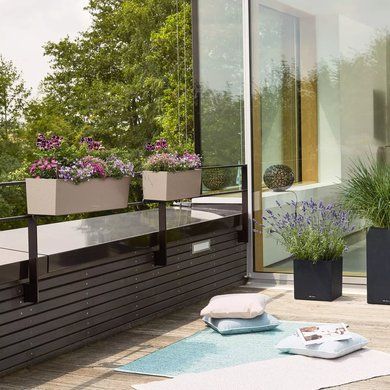 Балконное кашпо с автополивом Balconera Stone 40 графитово-чёрное Lechuza 15426