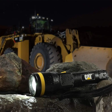 Фокусуючий тактичний ліхтар 150/300 лм CAT 506006